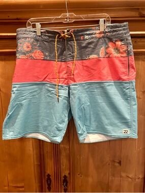 Billabong Men's Floral Waistband Colorblock Boardshorts - Coral & Light Blue